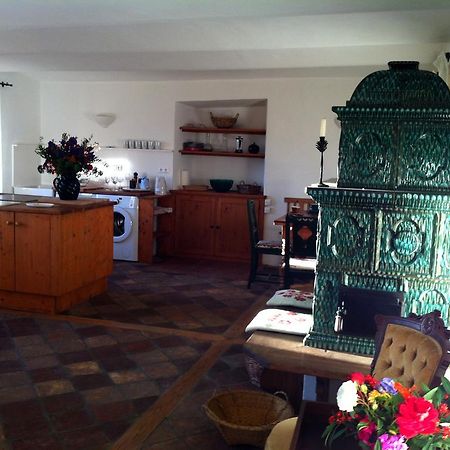 Cottage Am Waldrand Gelegen เฟลด์เคอร์เฮน อิน แครนเทน ภายนอก รูปภาพ