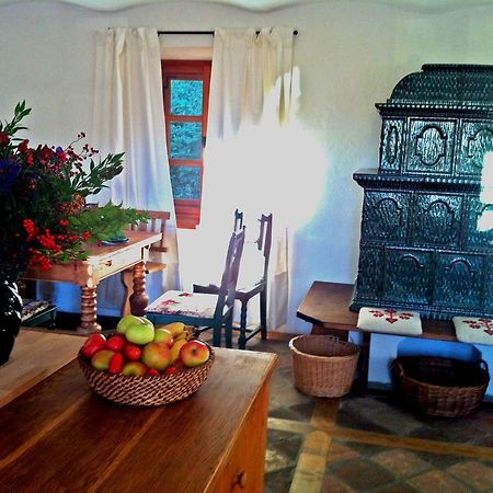Cottage Am Waldrand Gelegen เฟลด์เคอร์เฮน อิน แครนเทน ภายนอก รูปภาพ